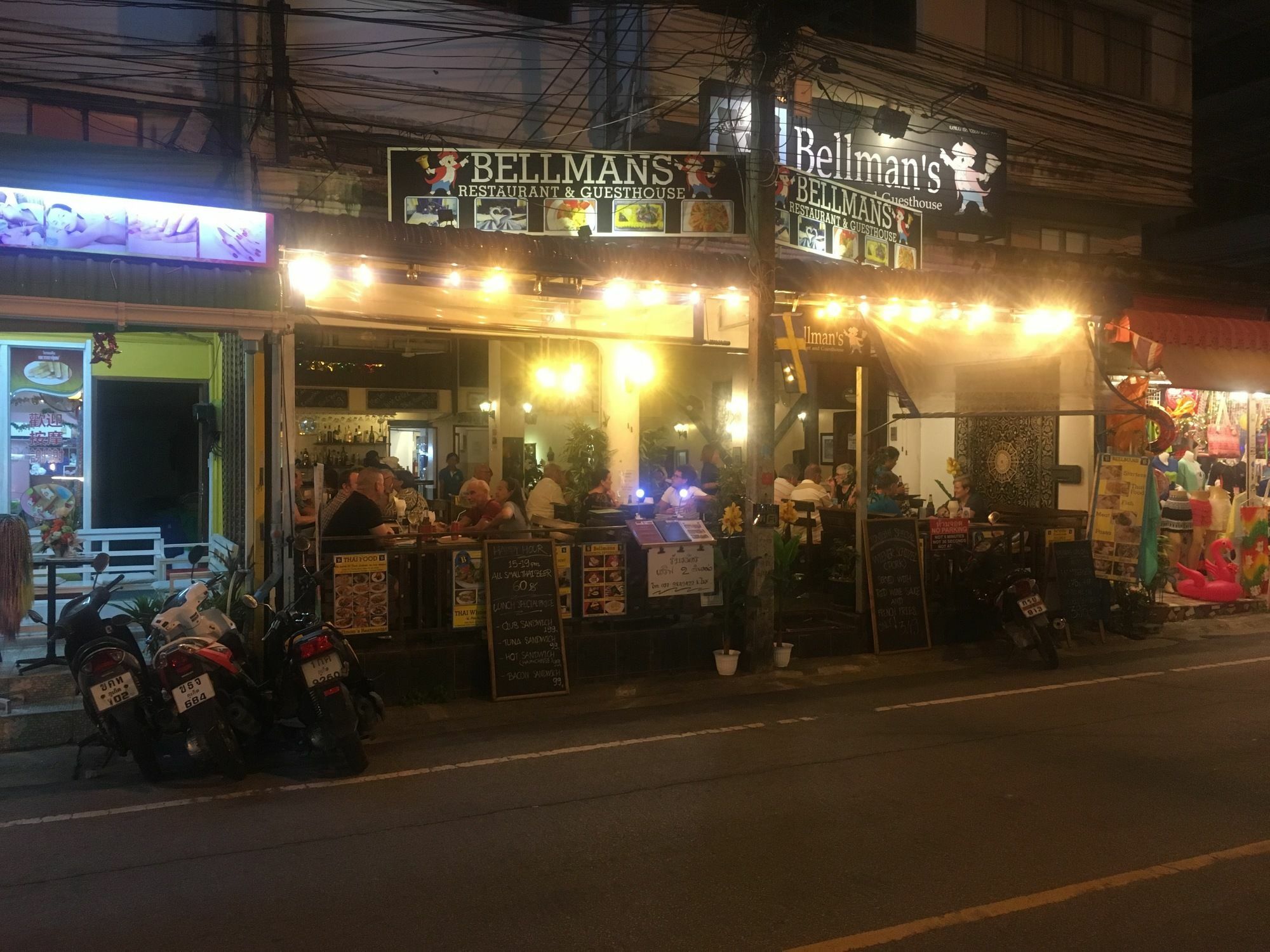 Bellmans Restaurant & Guesthouse Karon Bagian luar foto