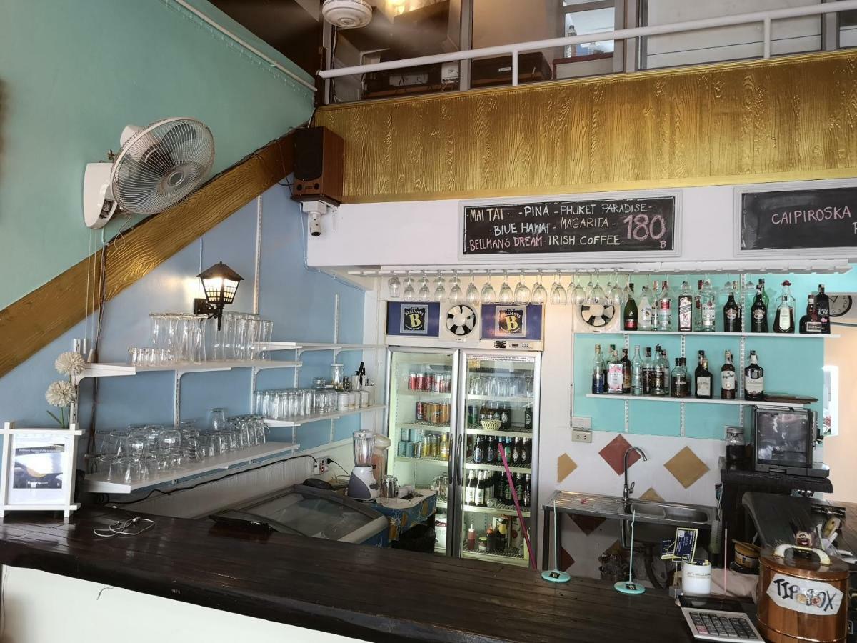 Bellmans Restaurant & Guesthouse Karon Bagian luar foto